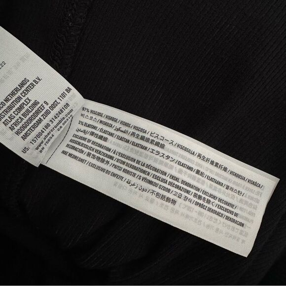 Abercrombie & Fitch Basic Ribbed T- Shirt - Picture 4 of 5